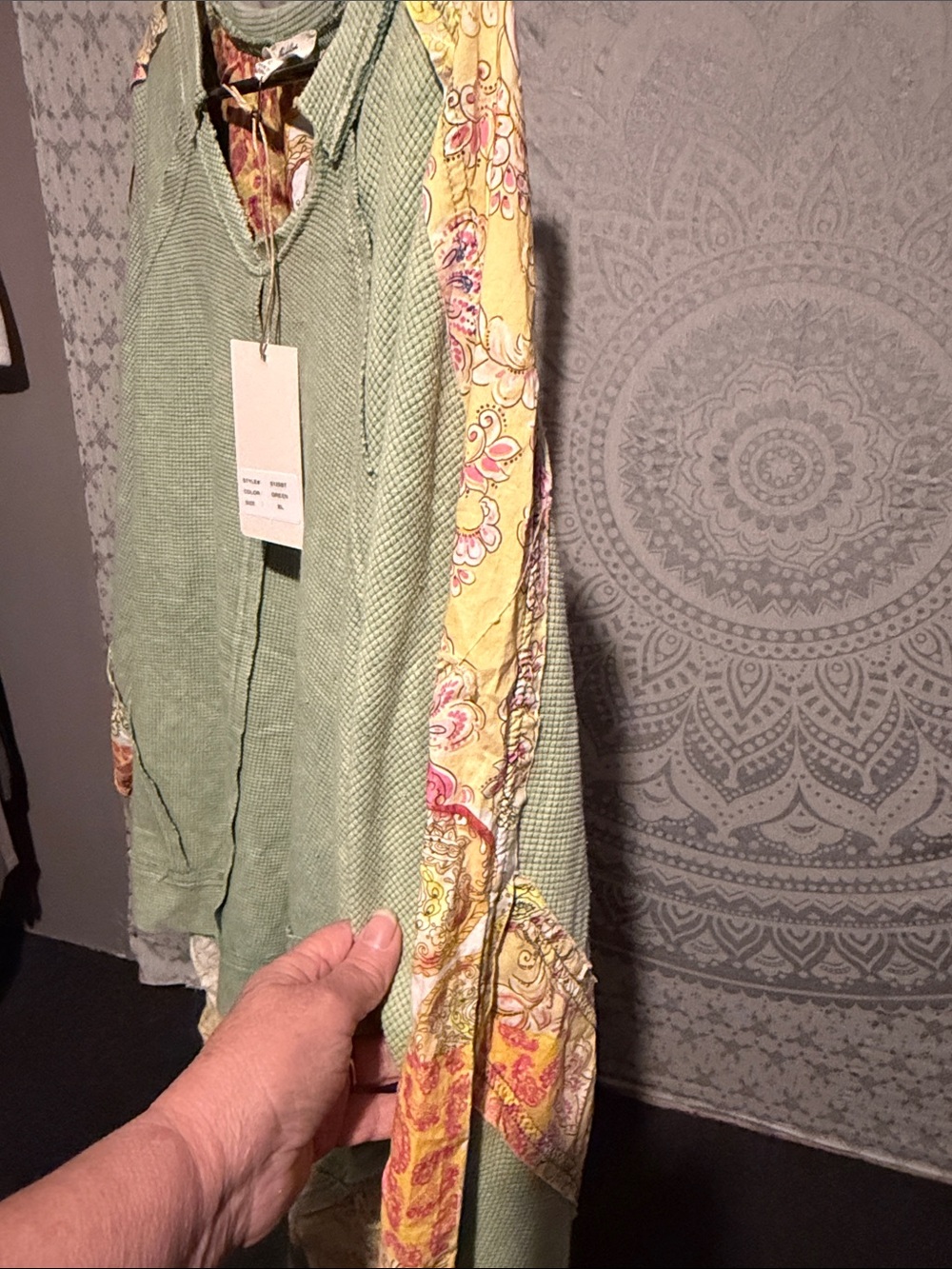 Blue Velvet XL Boho Mixed Media Waffle Knit Thermal Paisley High Low Top Sage - Picture 5 of 5